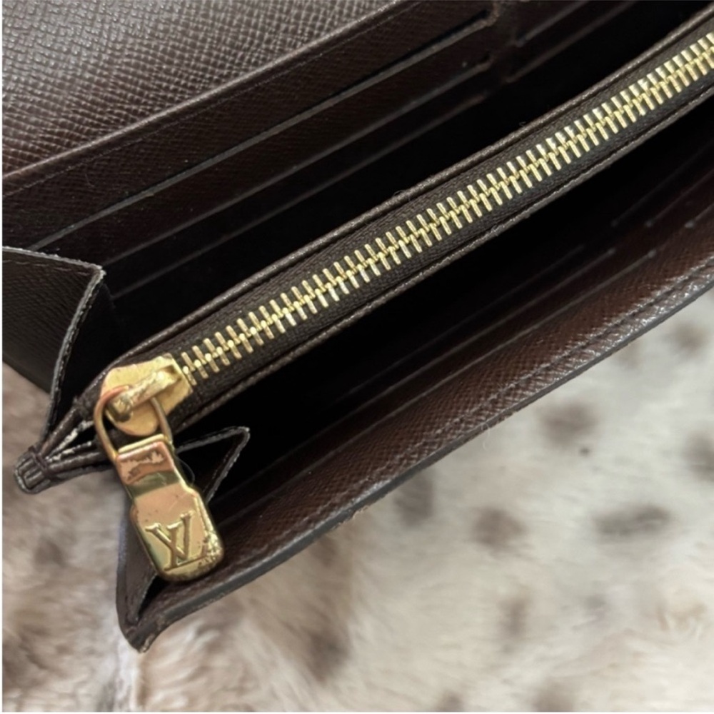 Louis Vuitton Brown Checkered Wallet - Picture 6 of 10